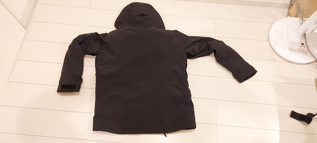 SALOMON　スキーウェア　スノボウェア　S　上下セット　SPEED SSM