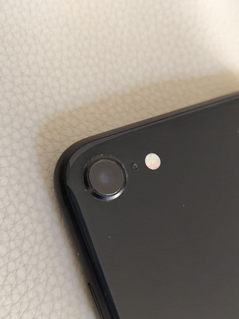 Apple iPhone SE2 ブラック 本体