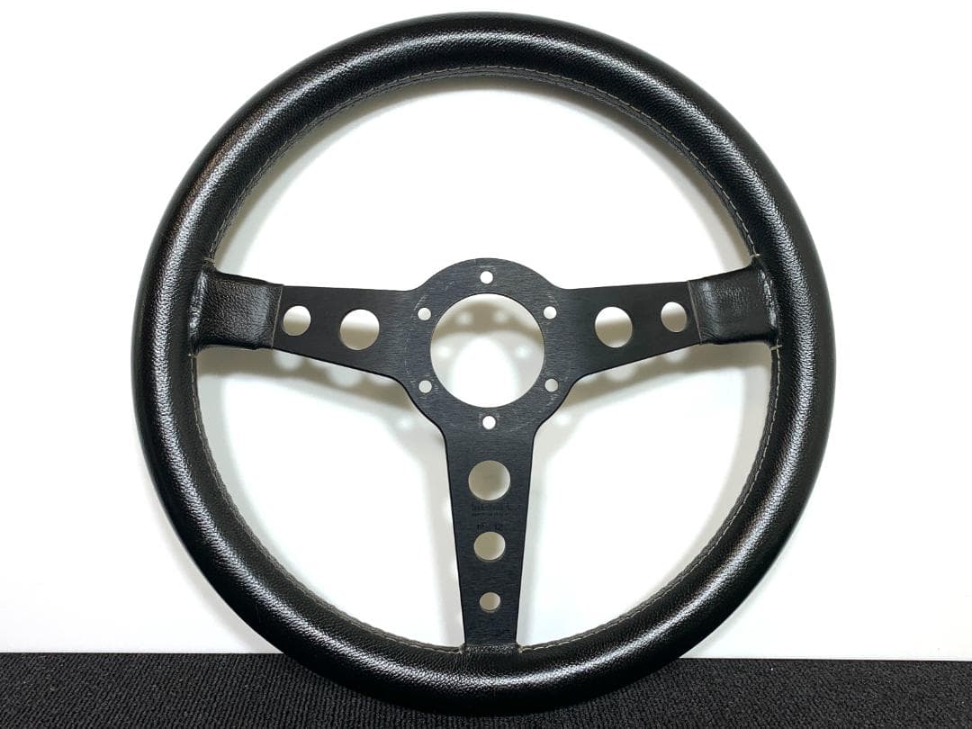 モモ プロト ティーポ 35パイ ブラックレザー 正規品 12年製 ステアリング