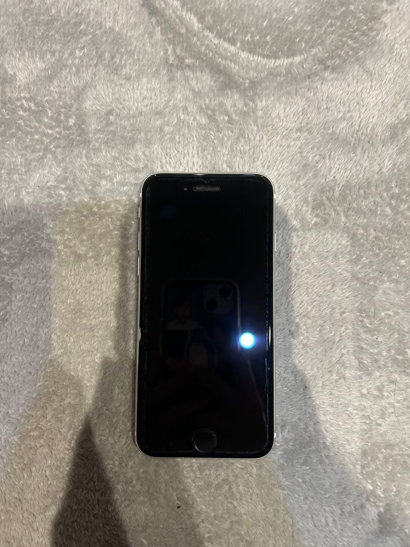 Apple iPhone SE（第2世代） 128GB ホワイト