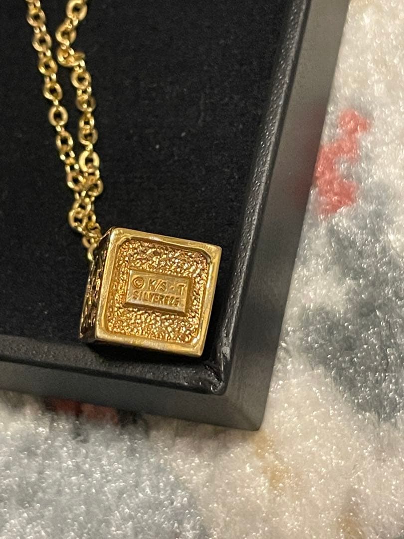 新品⭐︎聖闘士星矢の黄金聖衣箱デザインのペンダント　牡羊座(アリエス)