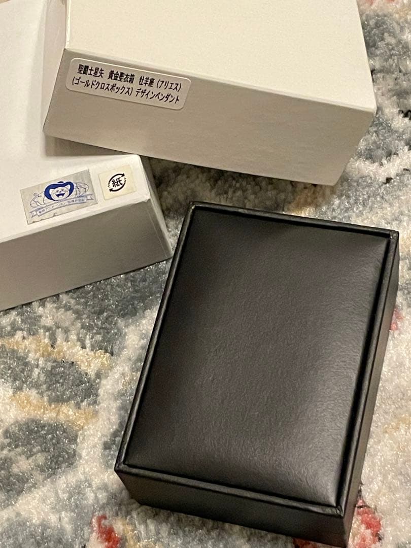 新品⭐︎聖闘士星矢の黄金聖衣箱デザインのペンダント　牡羊座(アリエス)