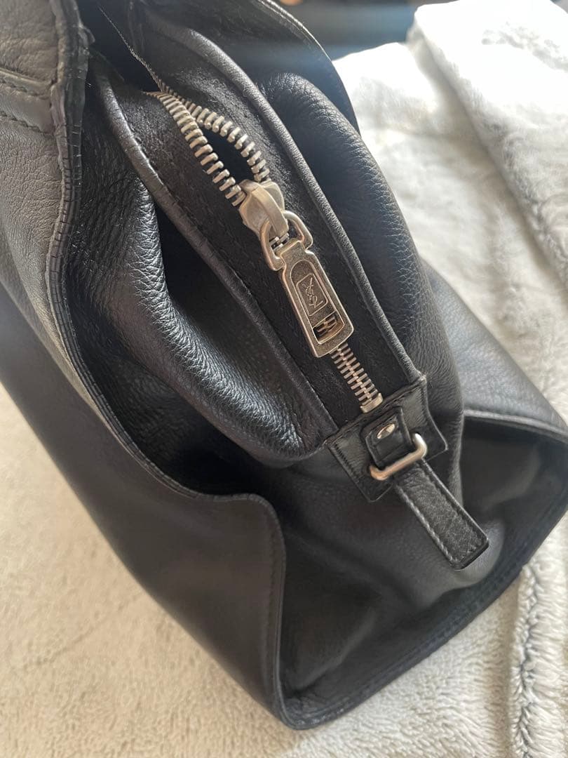 Yves Saint Laurent 黒 レザー ボストンバッグ