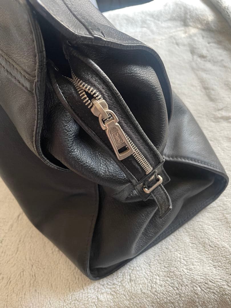 Yves Saint Laurent 黒 レザー ボストンバッグ