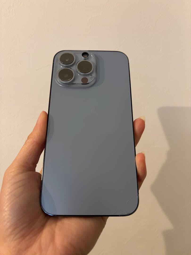 Apple iPhone 13 Pro 128GBシエラブルー　背面割れ有り