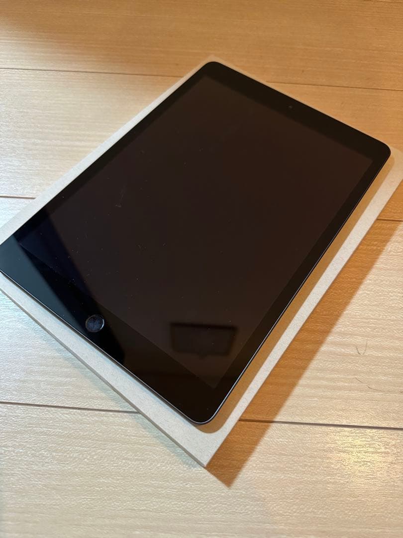 Apple iPad 第8世代 10.2インチ スペースグレー 32GB