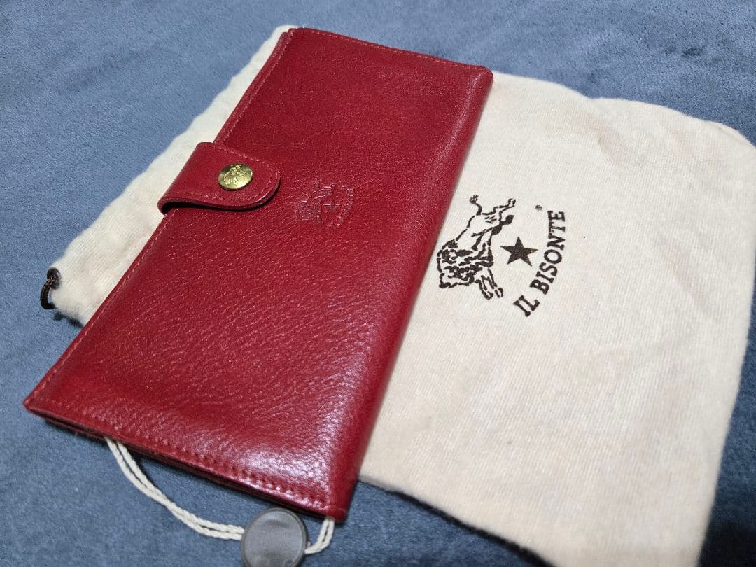 pom.pom❇️IL BISONTE 赤 レザー 長財布