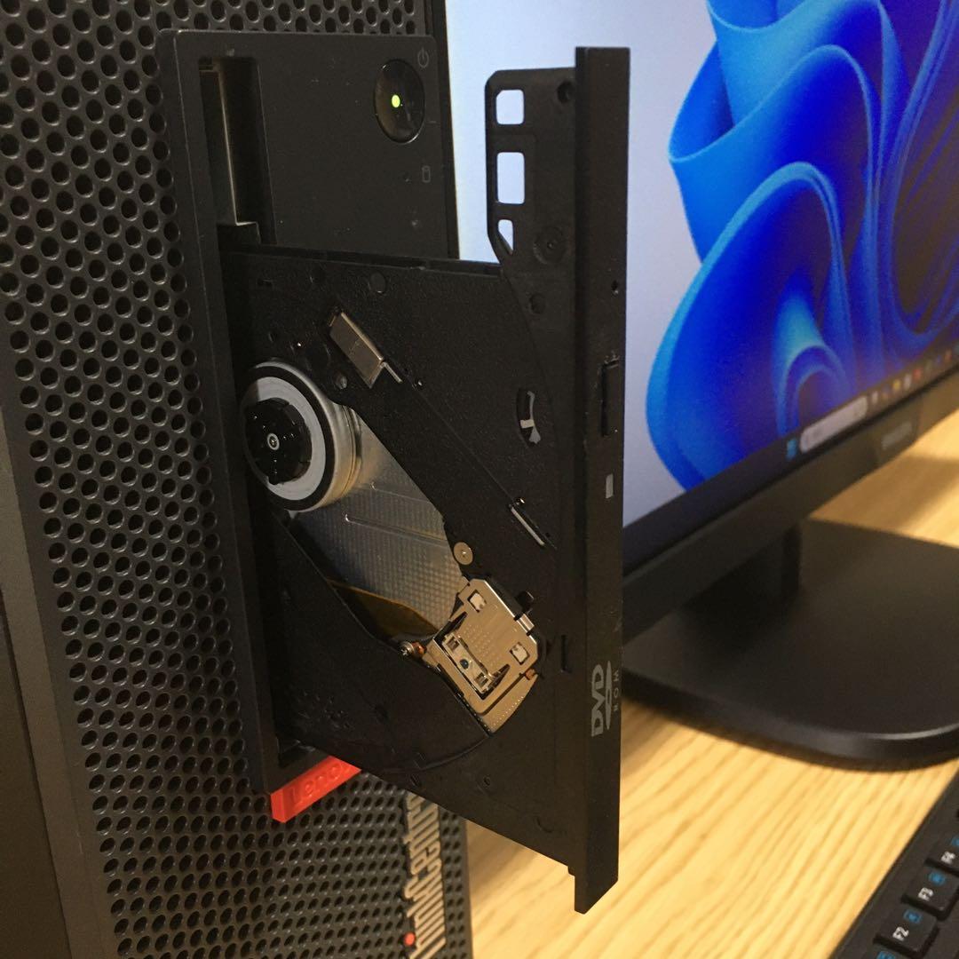 Lenovo ThinkCentre Win11 デスクトップ 23.8'モニタ