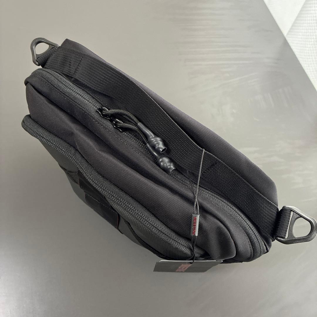 BRIEFING ショルダーバッグ ブラック/グレー