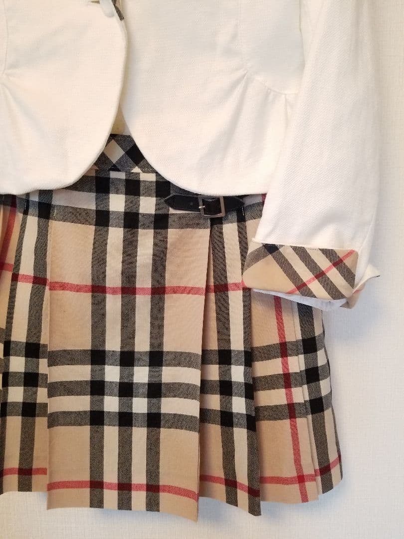 バーバリーキッズフォーマル 未使用近 美品 ベージュ リボンタイ 新品ソックス付