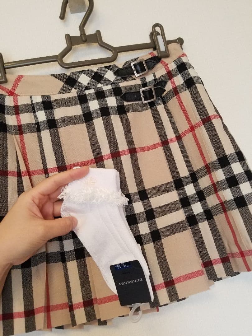 バーバリーキッズフォーマル 未使用近 美品 ベージュ リボンタイ 新品ソックス付