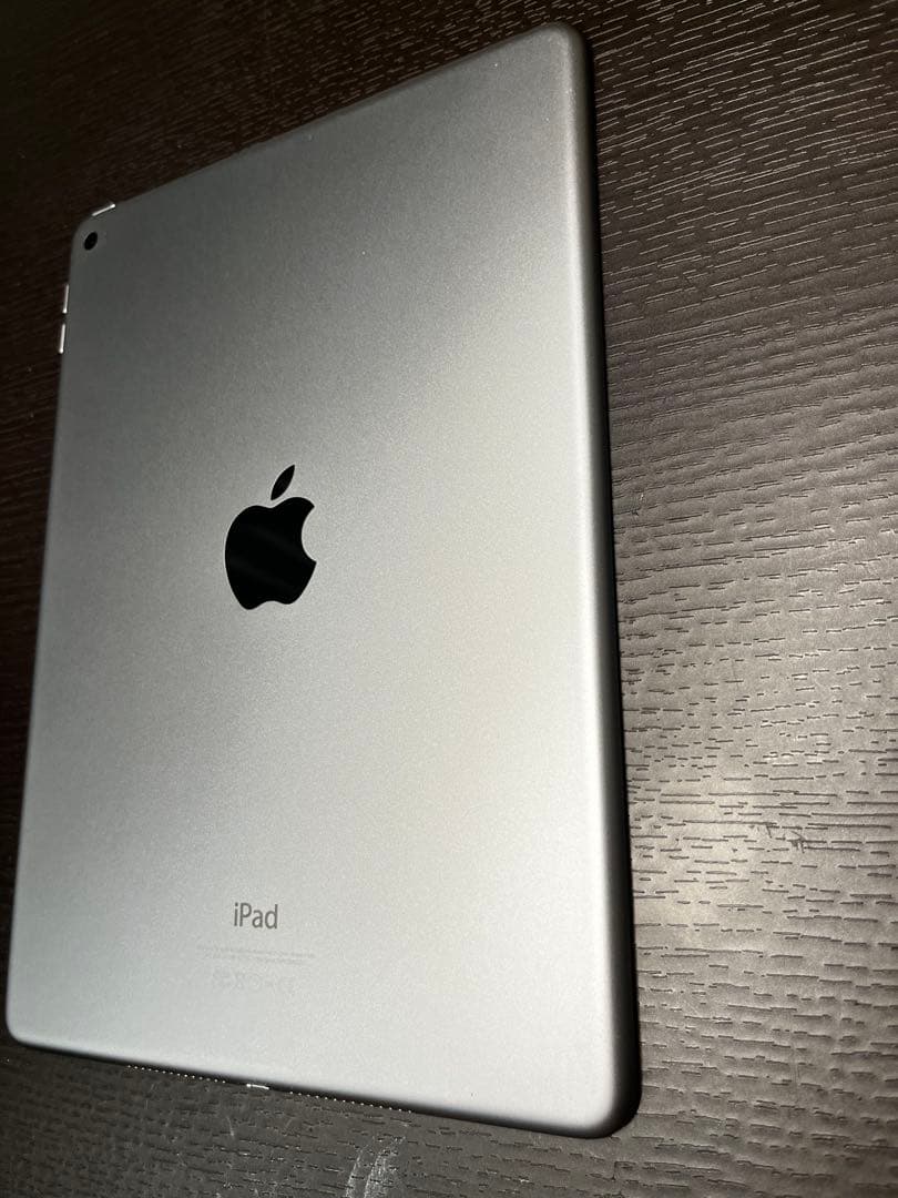 美品 Apple iPad スペースグレイ 本体