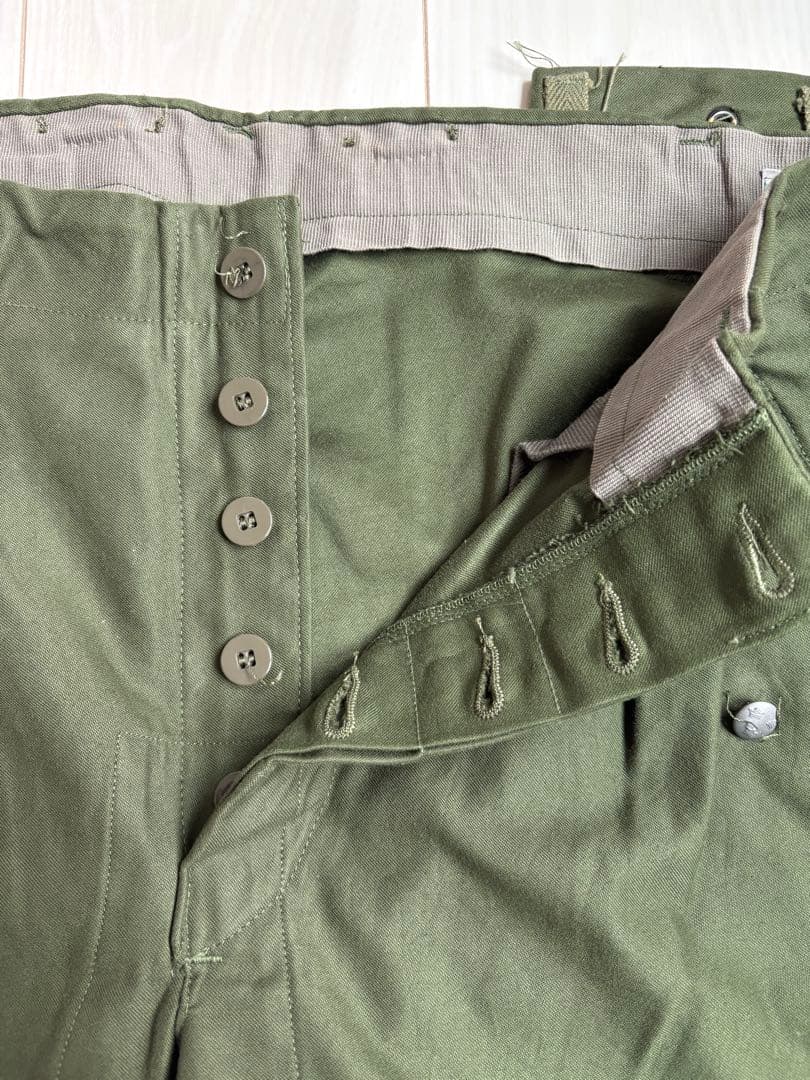 スウェーデン軍 M-59 カーゴパンツ D104