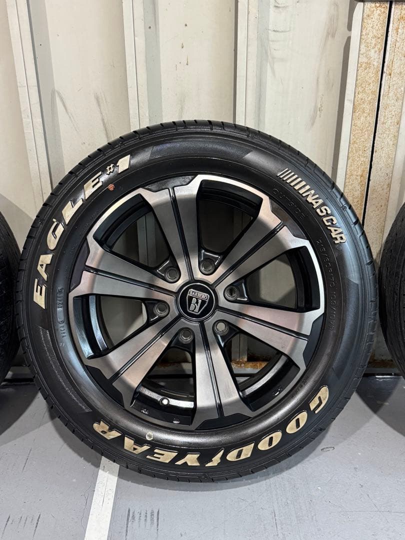 バルベロ　ハイエース　 17インチ ホイールセット ナスカー