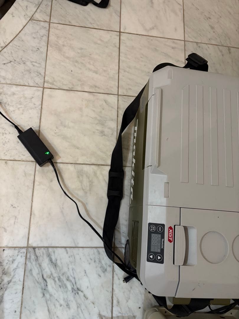 Makita 冷温庫 CW001G 20L