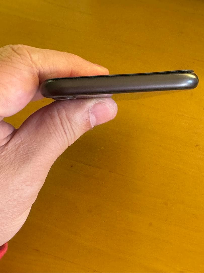 iPhone 8 256GB SIMフリー スペースグレーの中古品