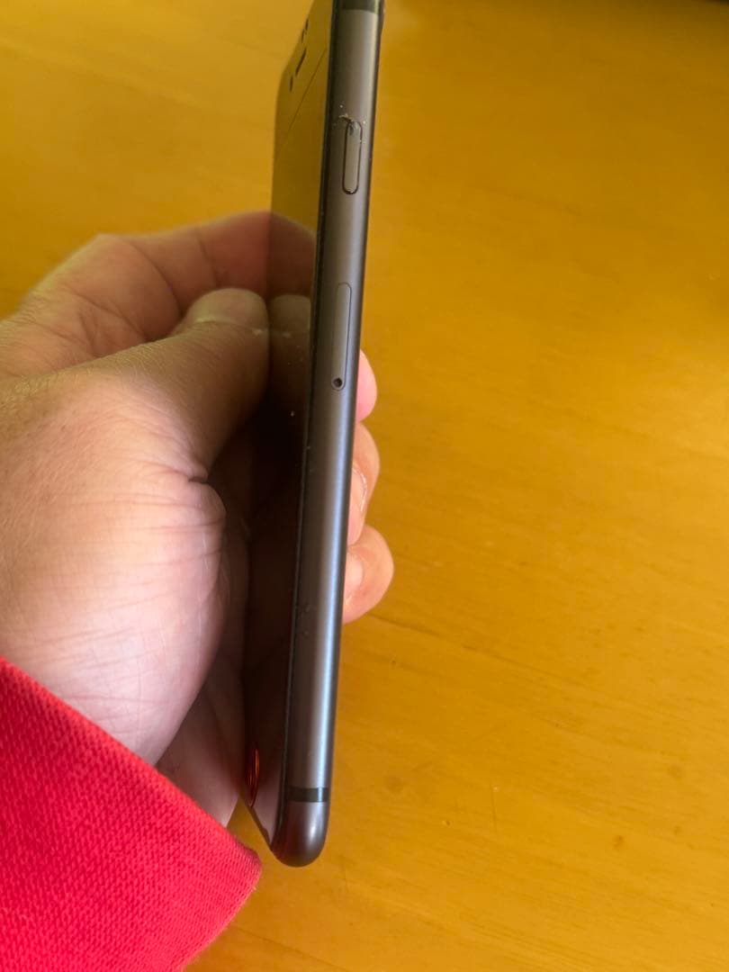 iPhone 8 256GB SIMフリー スペースグレーの中古品