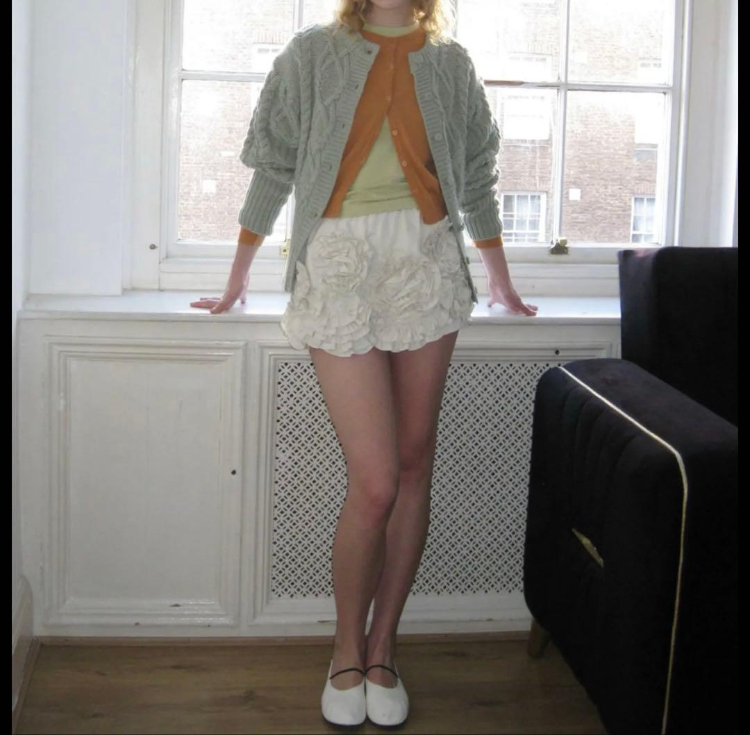 【Sinoon】 Rose Frill Mini Skirt 白　シヌーン 韓国