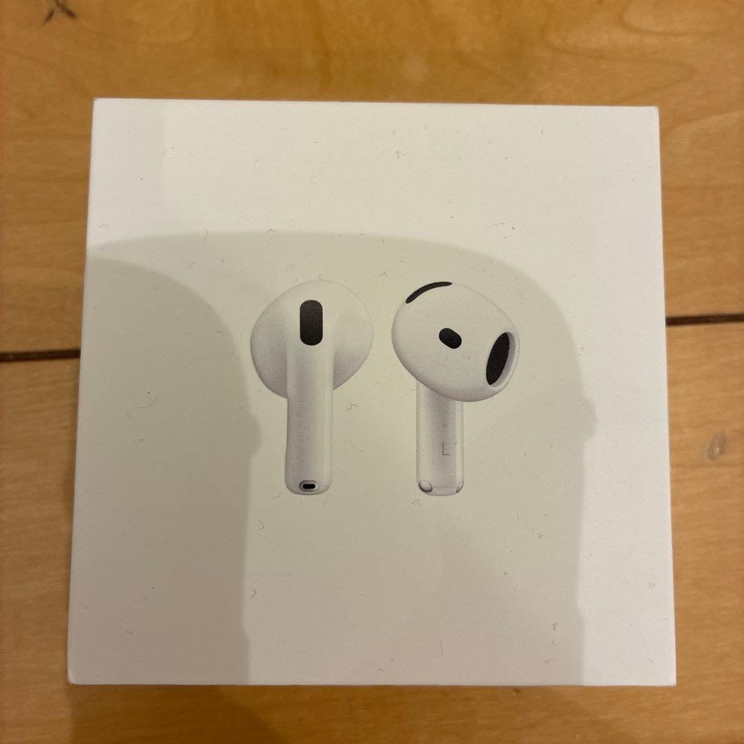 Apple AirPods 4 本体　新品