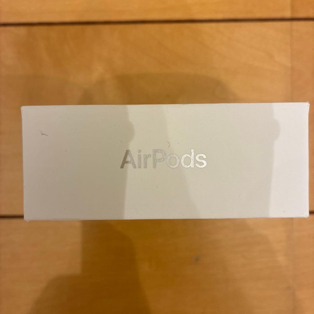 Apple AirPods 4 本体　新品