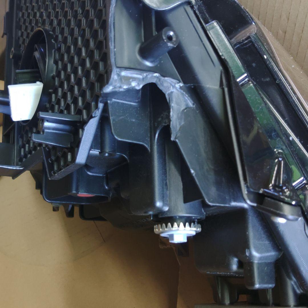 80ハリアーヘッドライト 左