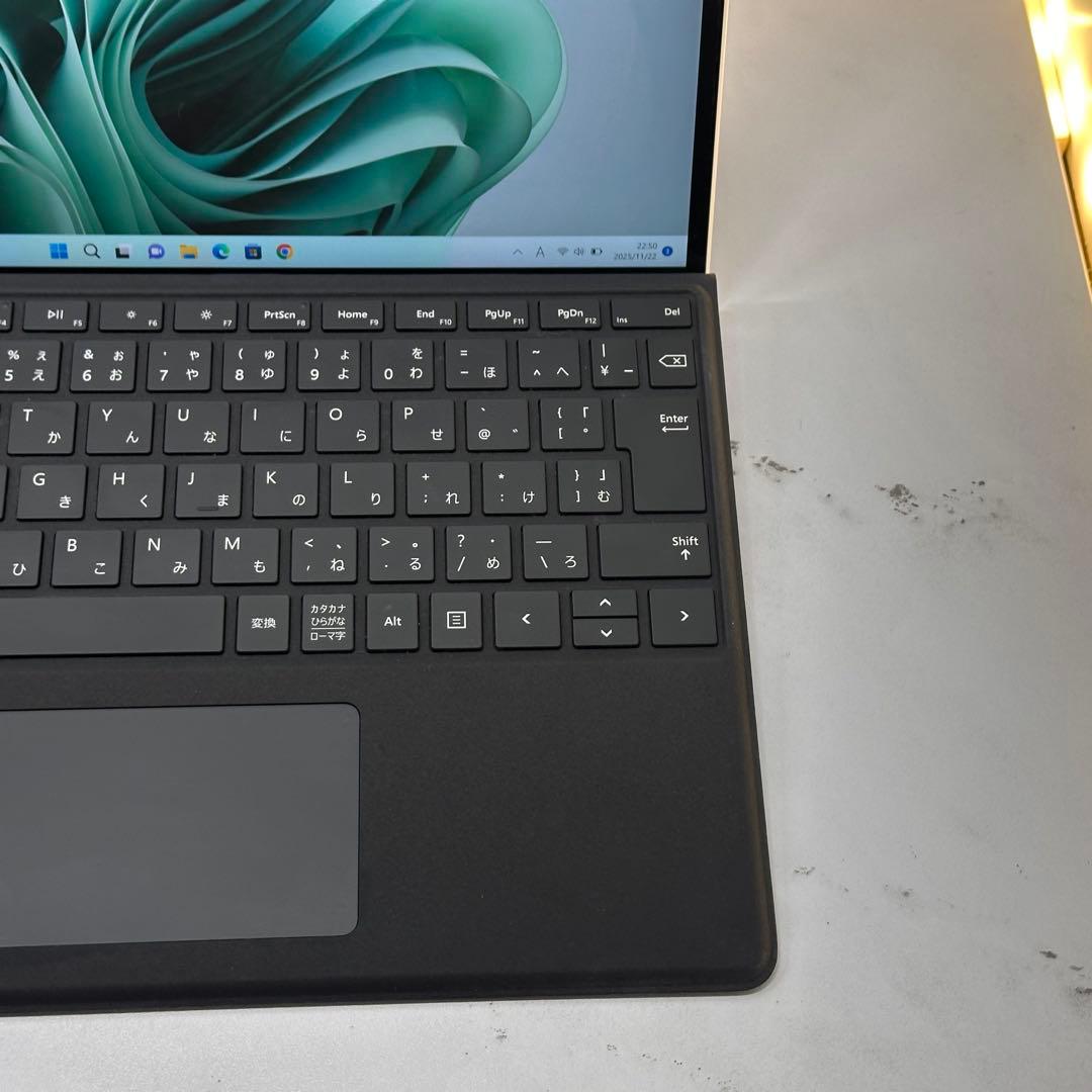 【準新品】【化粧箱付】Surface Pro9 Corei5/8GB/256GB