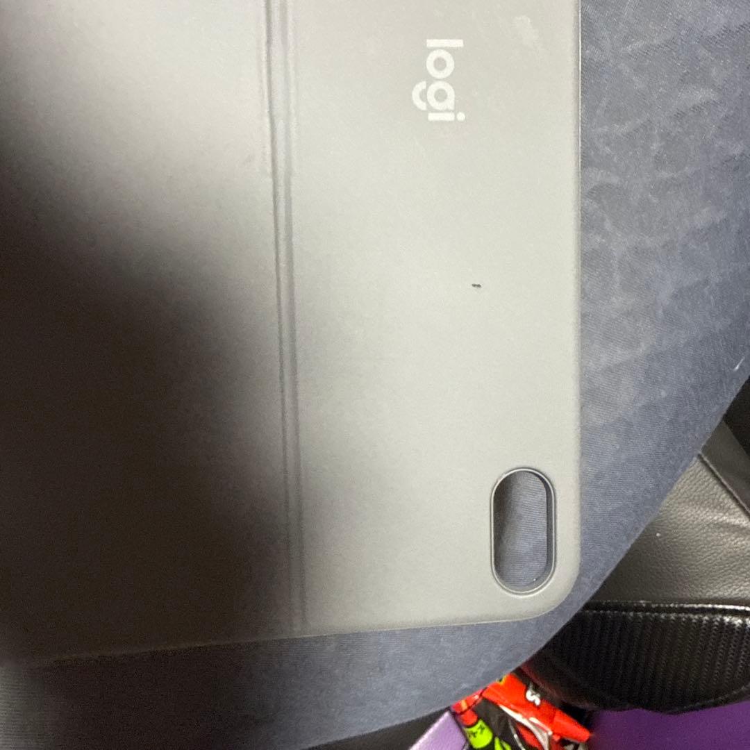 Logitech Combo Touch 　iPad Air m2 11インチ用