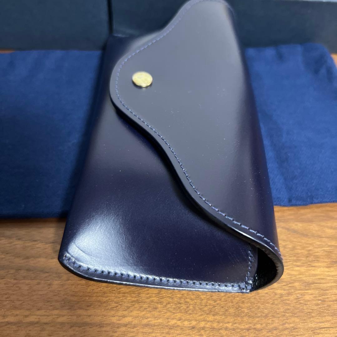 べオーマレザーカンパニー　メガネケース　ブライドルレザー　ネイビー