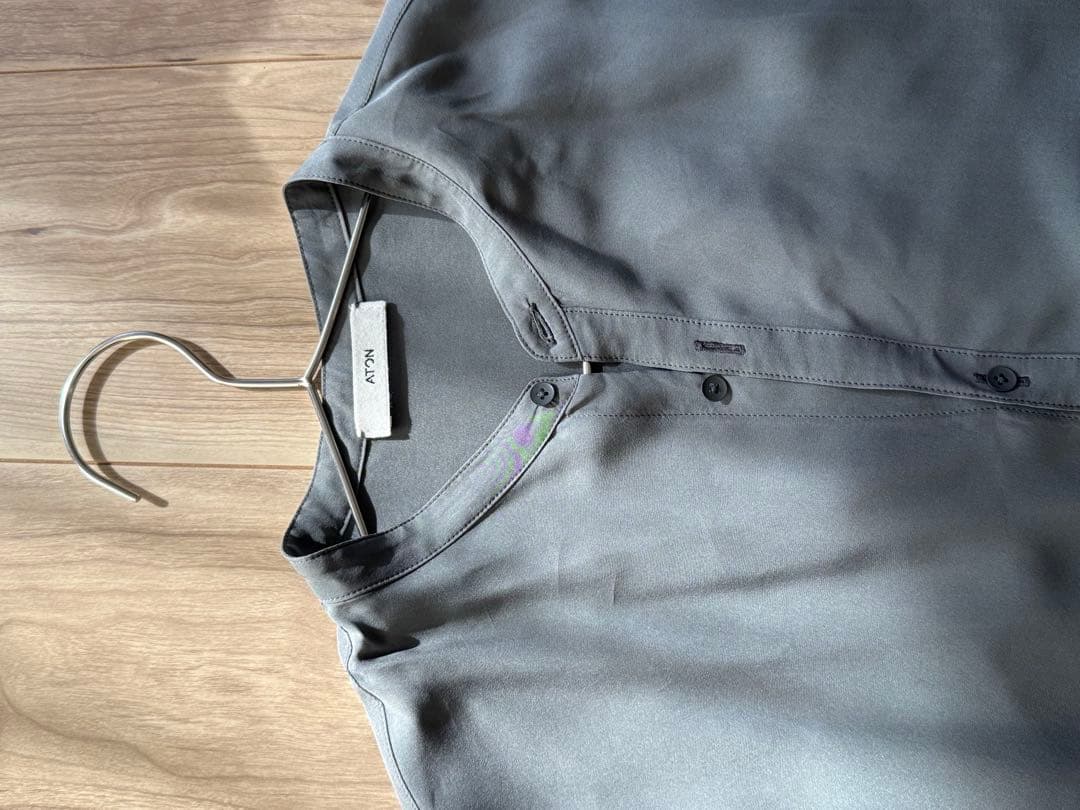 ATON グレー ボタンアップシャツワンピース