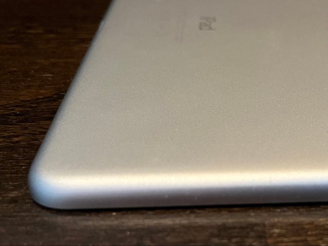 Apple iPad Pro 9.7インチ MLQ42J/A 128GBセルラー