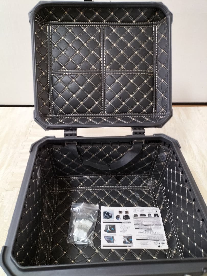 リアボックス　55L