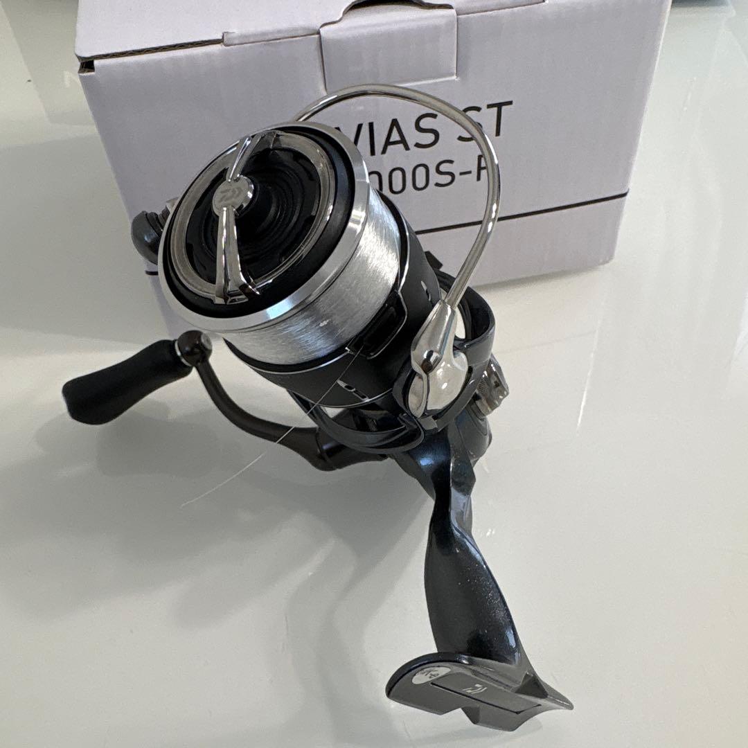 ダイワ ルビアス LUVIAS ST LT2000S-P スピニングリール