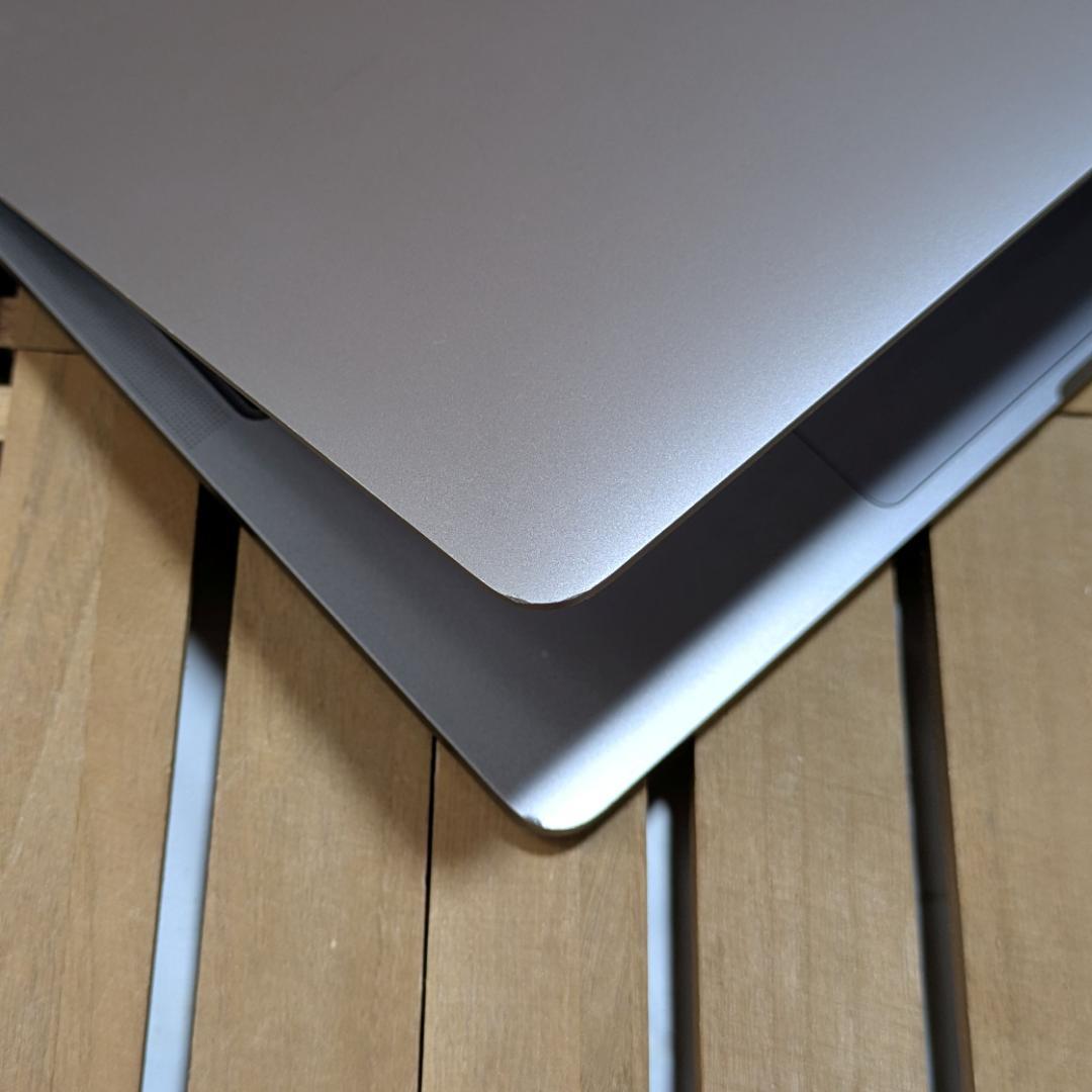 2558)MacBook Pro 2020 M1 1TB 16G バッテリ133