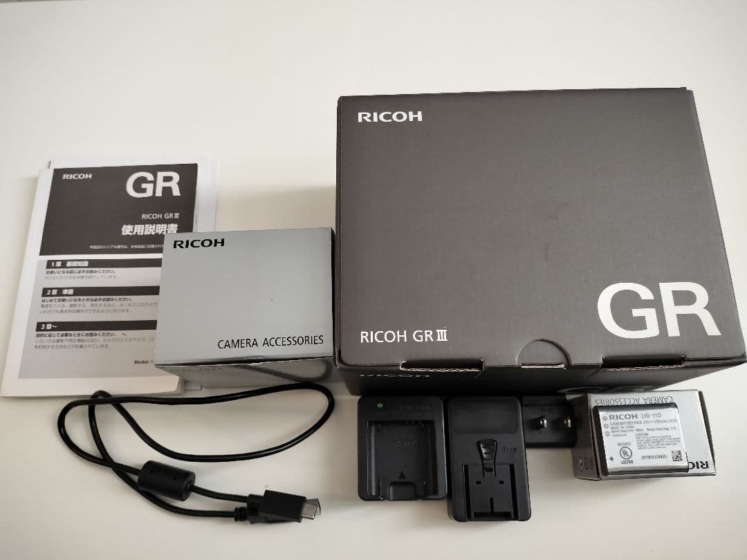 RICOH GR III コンパクトデジタルカメラ