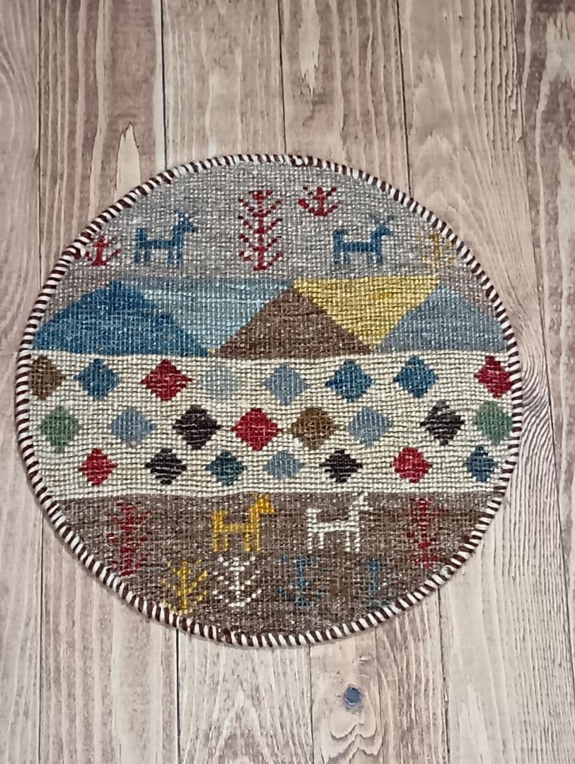 ペルシャ絨毯　ギャッベ　座布団　手織り　イラン　丸(71)