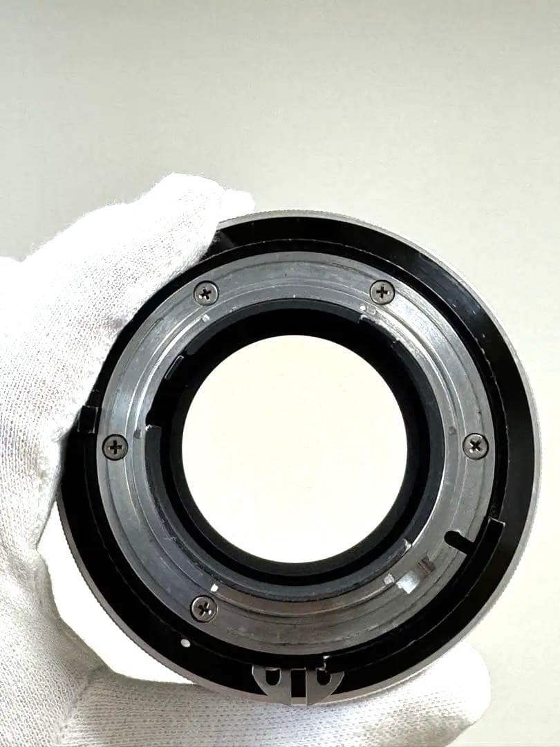 Nikon Ai-S Nikkor 85mm F1.4 フード付き