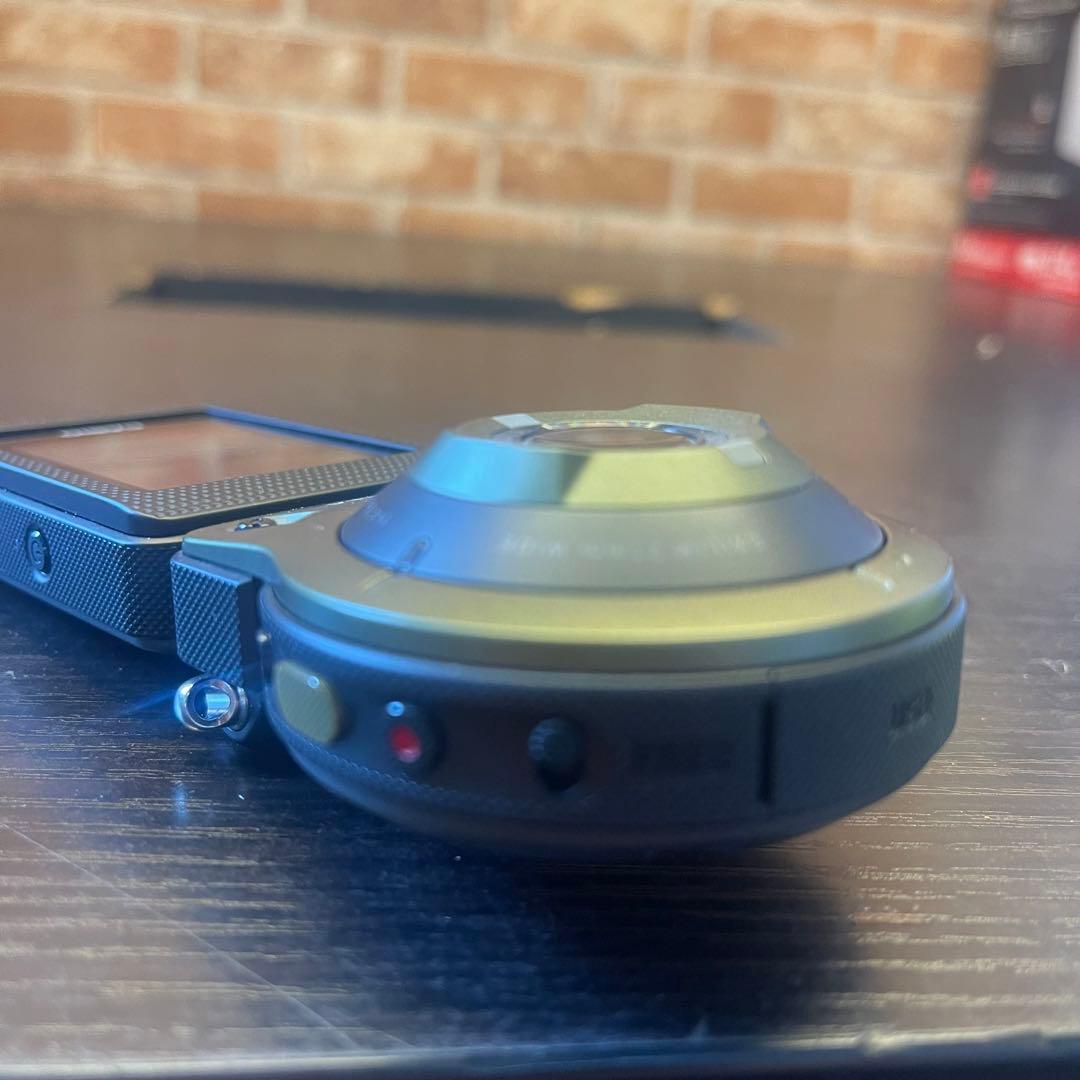 ST25 美品！【CASIO】デジタルカメラ EXILIM EXFR10EO