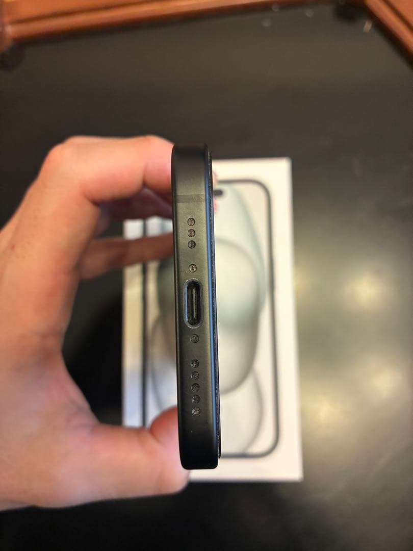 (美品)iPhone15 128GB ブラック