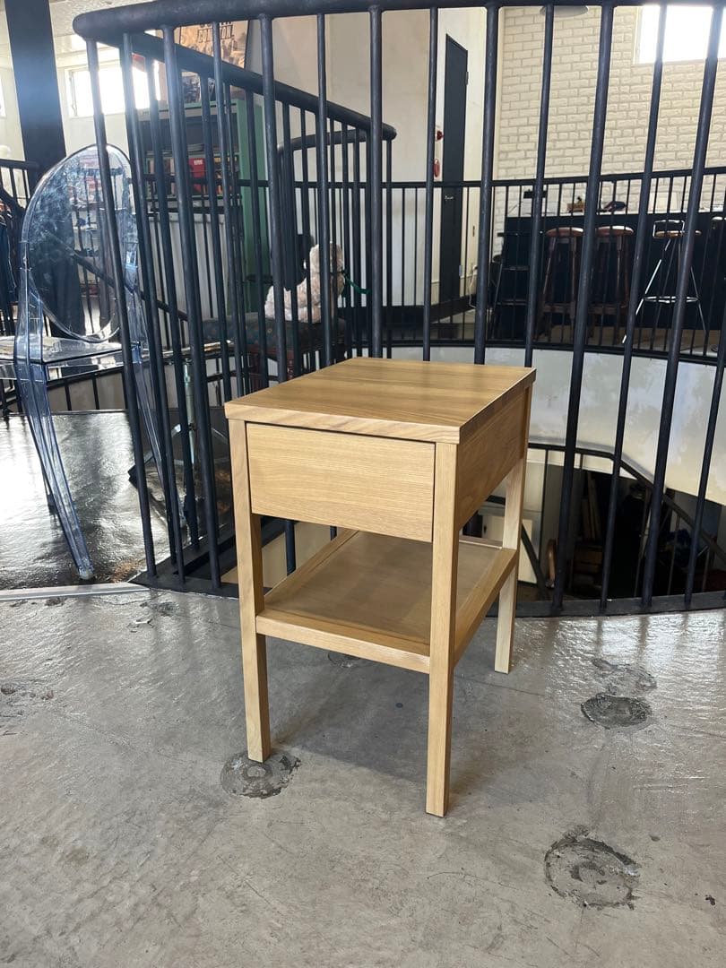 関家具　サイドテーブル