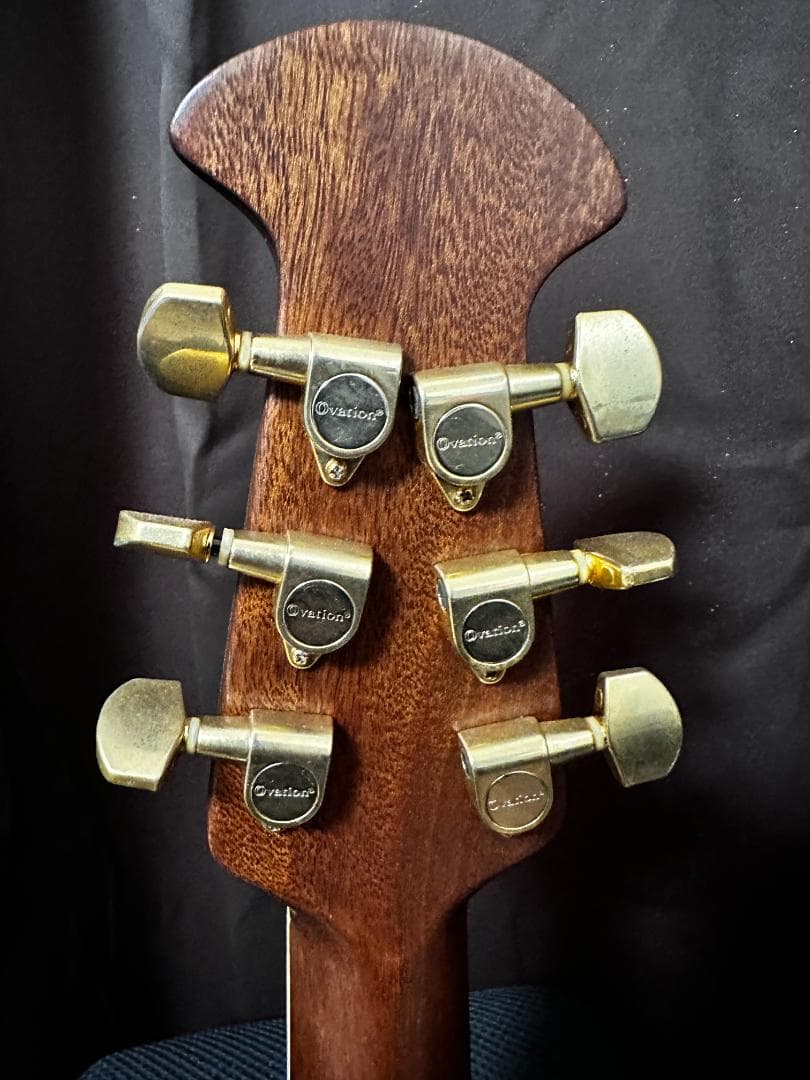 Ovation CS247 ブラック エレアコ ハードケース付