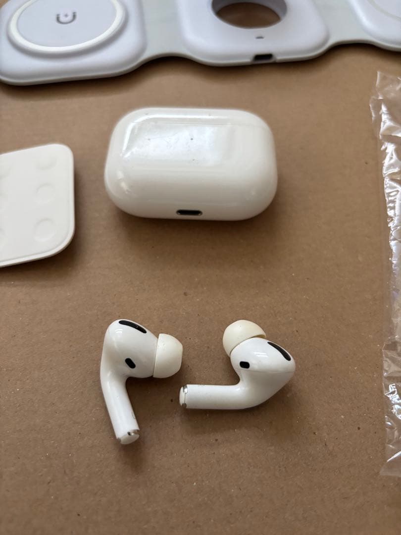 Apple AirPods Pro（第1世代）純正　正規品　おまけあり