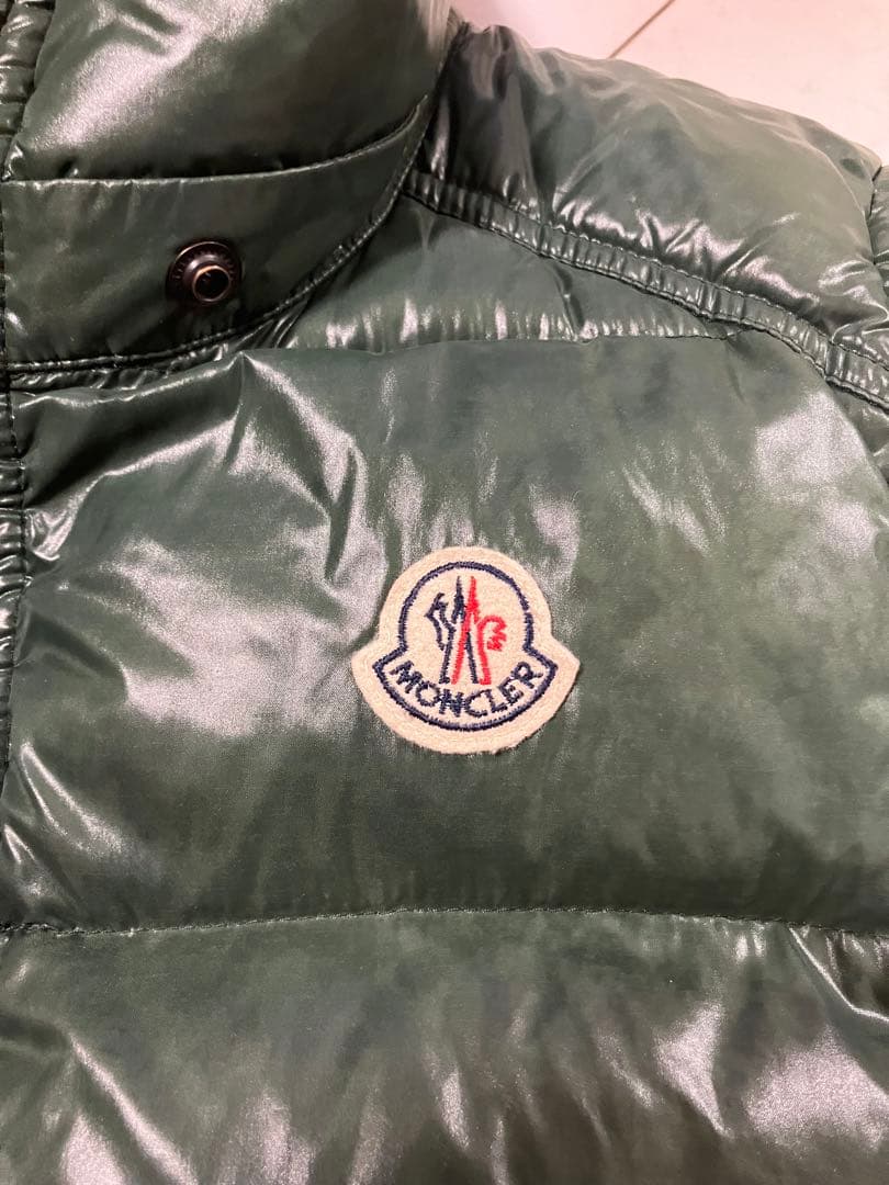 MONCLER グリーンダウンベスト