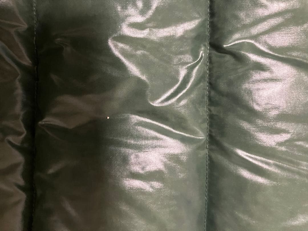 MONCLER グリーンダウンベスト