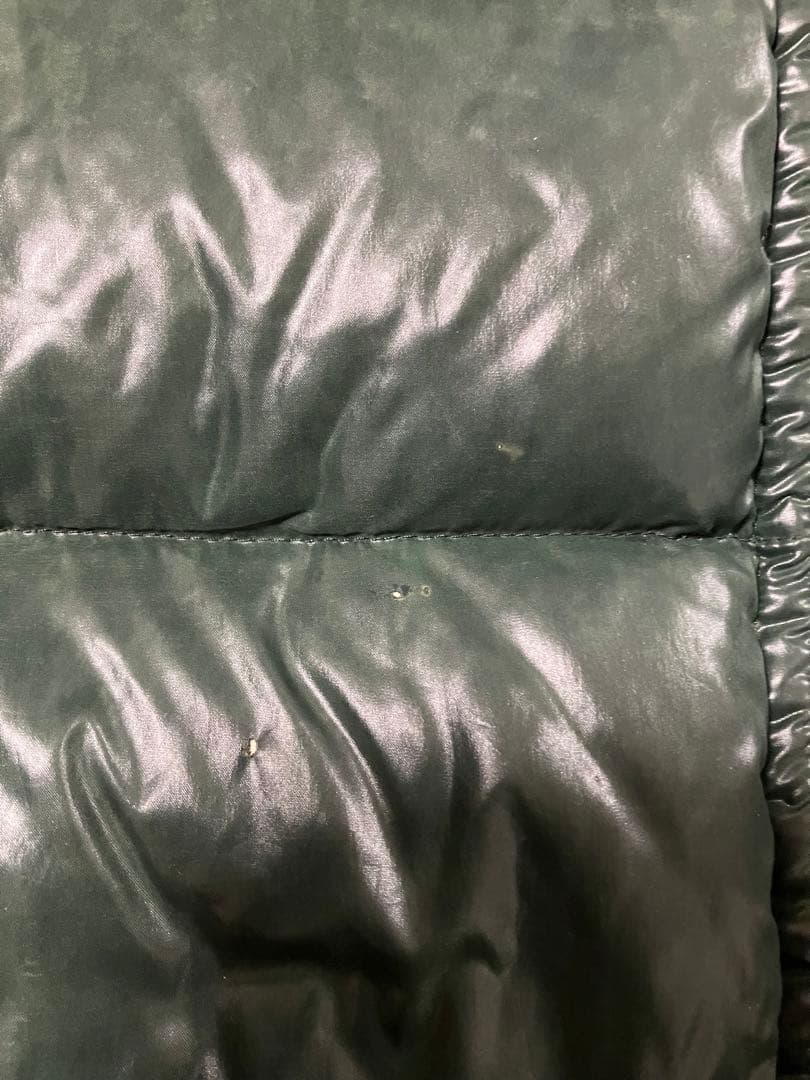 MONCLER グリーンダウンベスト