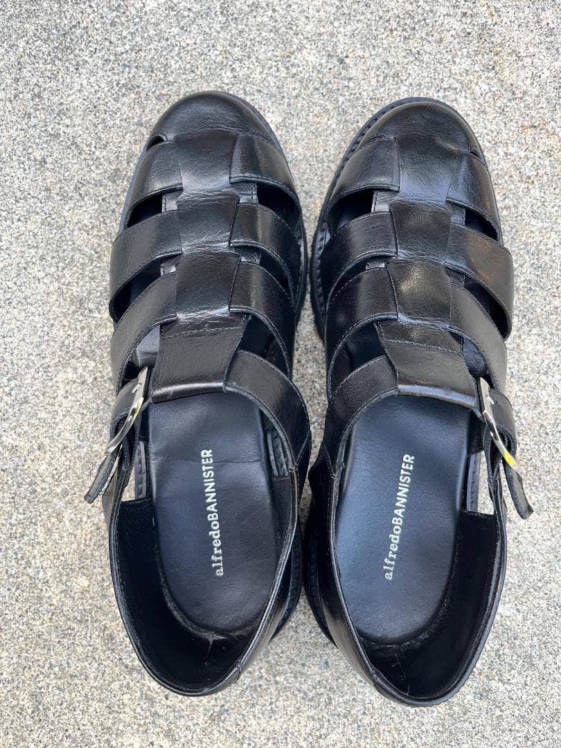 【使用回数2回のみ】alfredoBANNISTER 本革 グルカサンダル