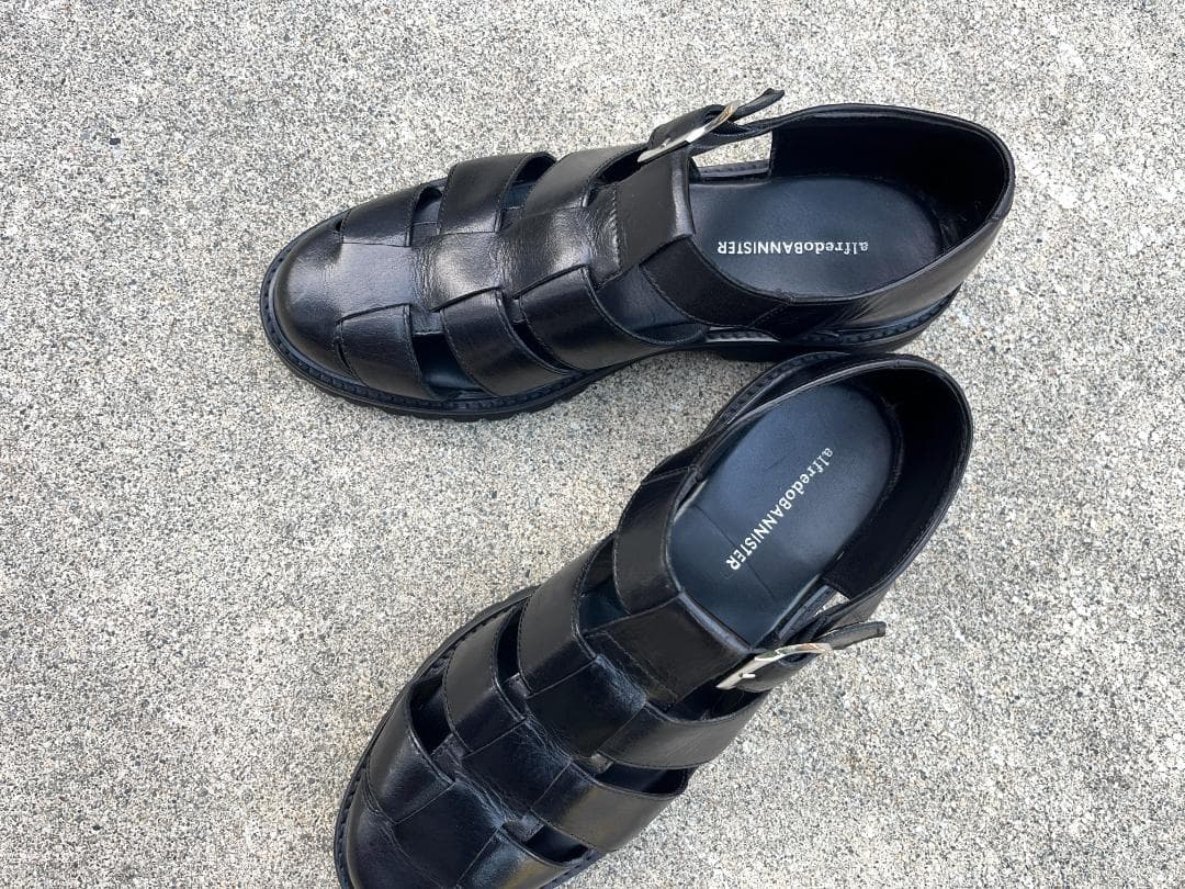 【使用回数2回のみ】alfredoBANNISTER 本革 グルカサンダル