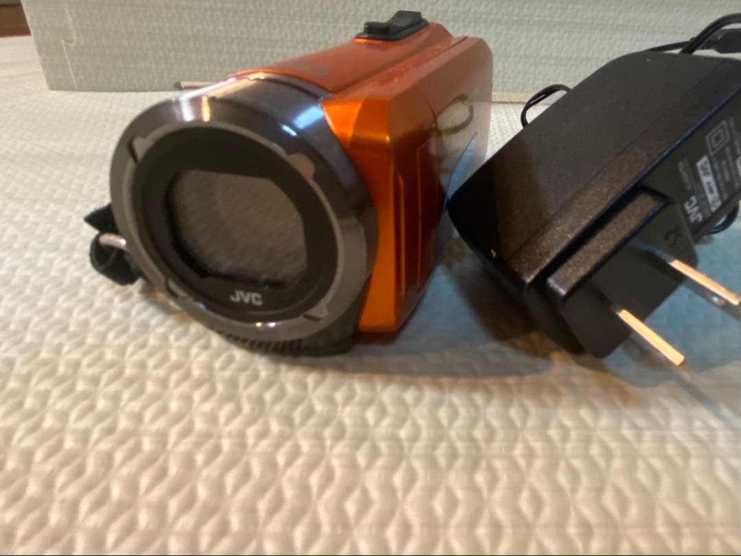 【お値下げ可能！】JVC オレンジ ビデオカメラ 本体