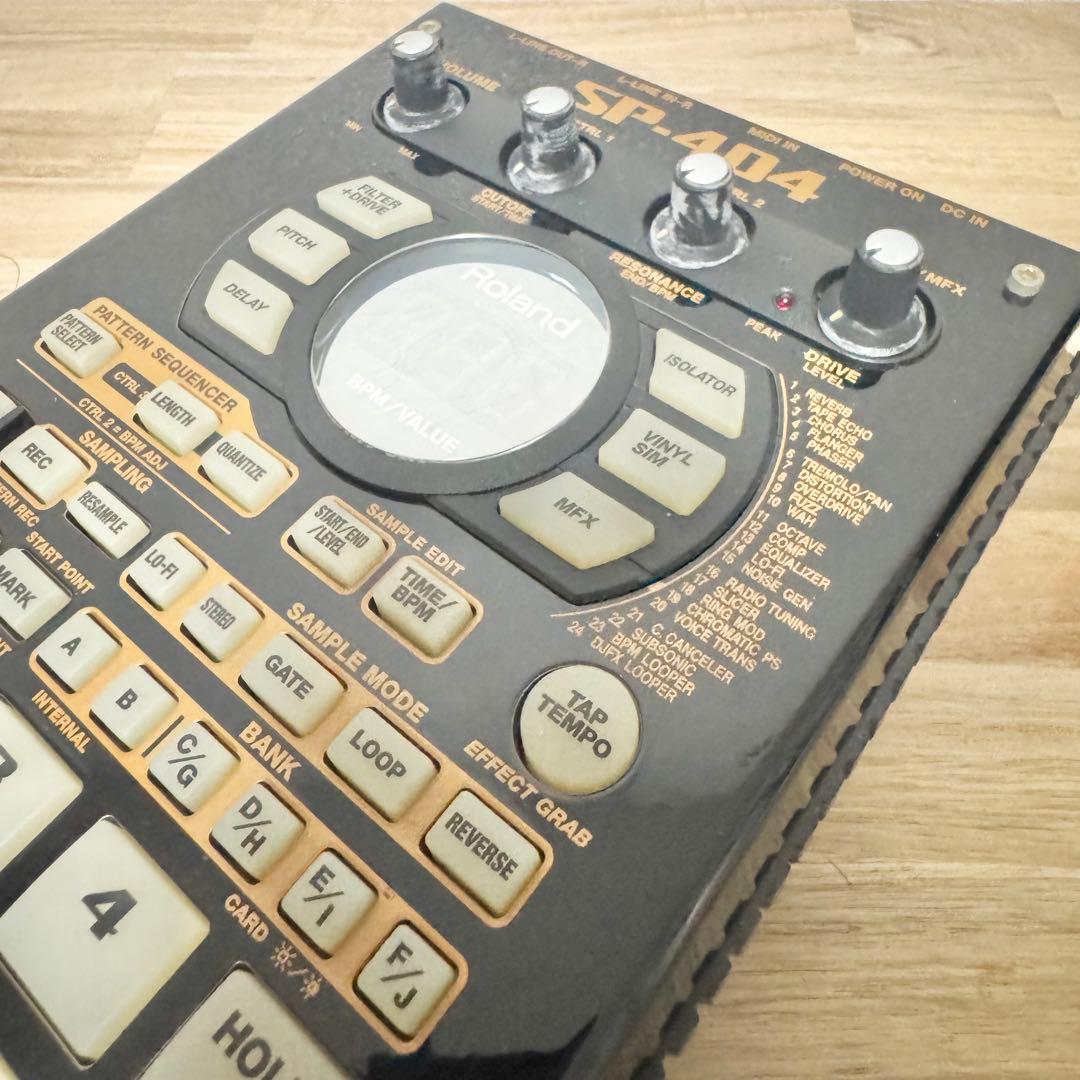 Roland SP-404 ポータブルパワーサンプラー ジャンク
