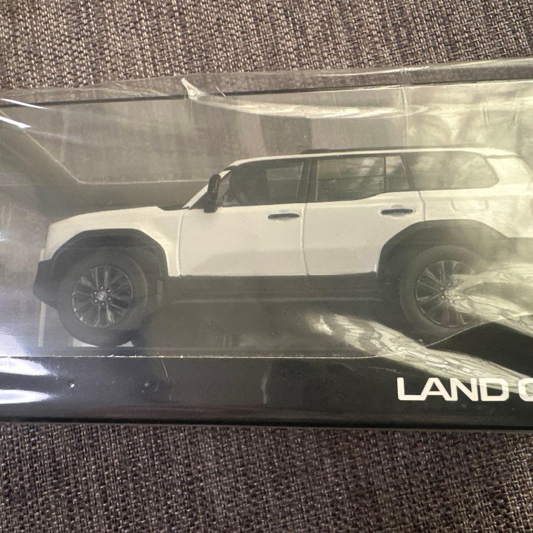 ランドクルーザー250 カラーサンプル　ホワイト