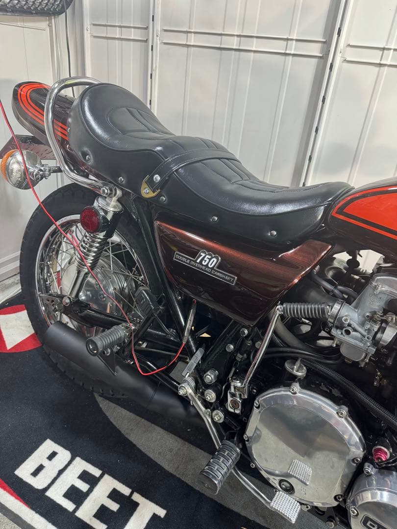 Z2 Z1 火の玉　タンク　シート　サイドカバー　テール　4点セット